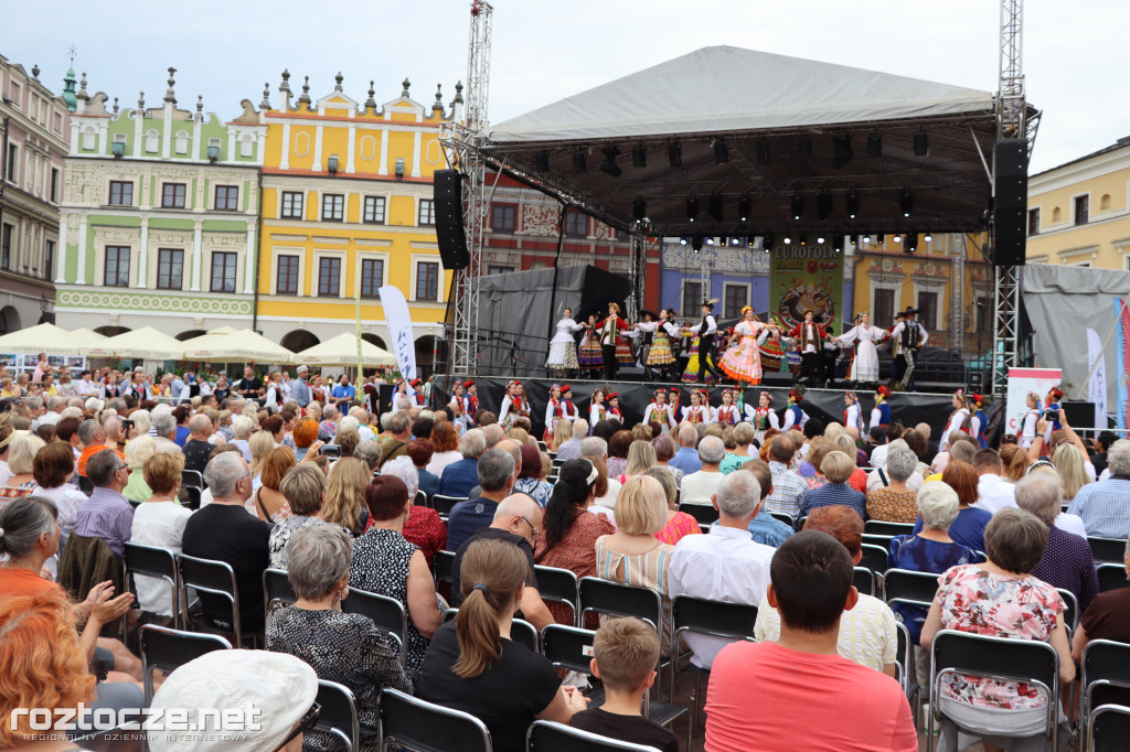 Korowód zespołów i koncert inauguracyjny XX Festiwalu EUROFOLK
