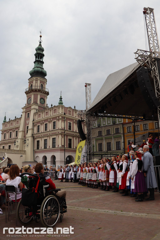 Korowód zespołów i koncert inauguracyjny XX Festiwalu EUROFOLK