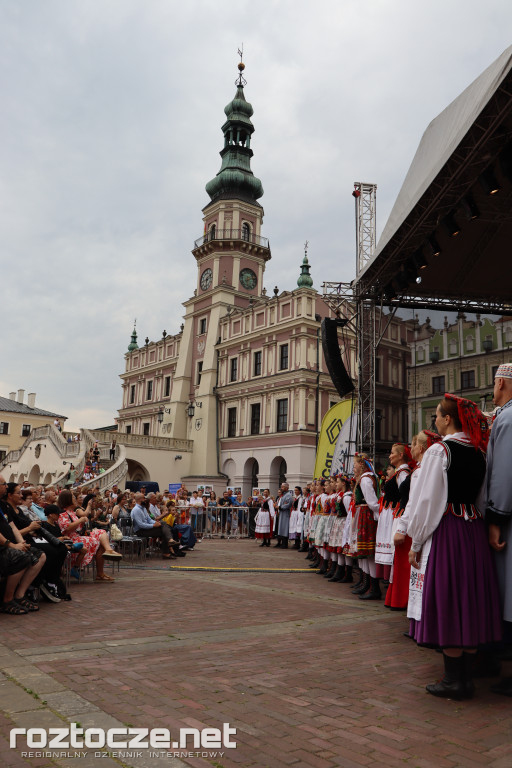 Korowód zespołów i koncert inauguracyjny XX Festiwalu EUROFOLK