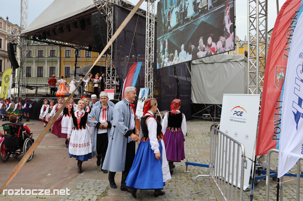 Korowód zespołów i koncert inauguracyjny XX Festiwalu EUROFOLK