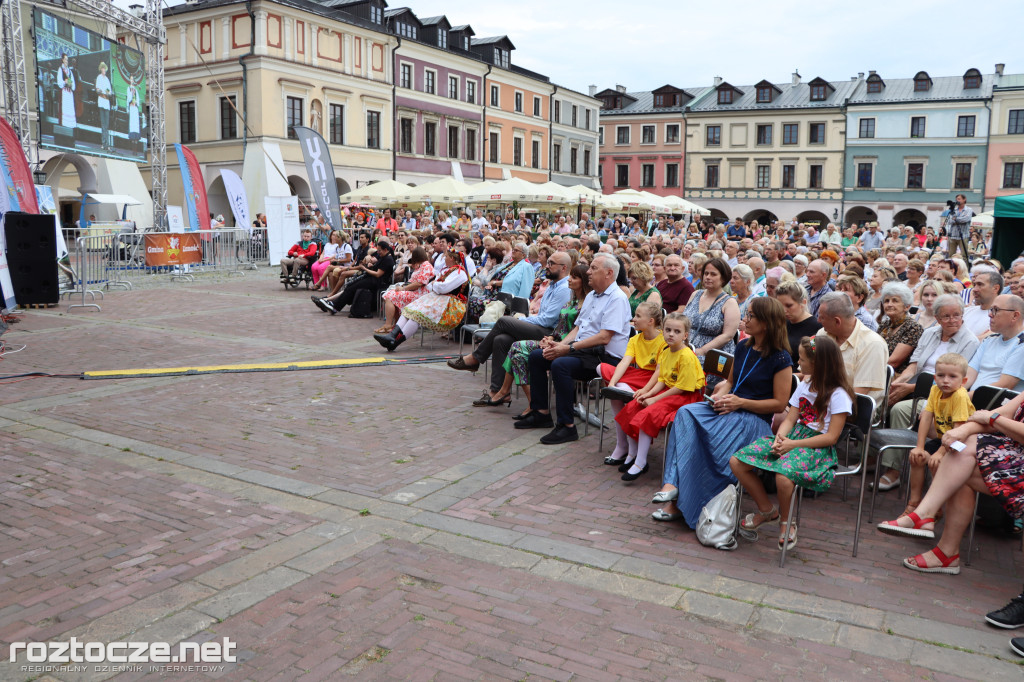 Korowód zespołów i koncert inauguracyjny XX Festiwalu EUROFOLK