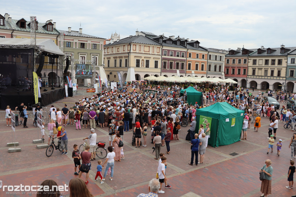 Korowód zespołów i koncert inauguracyjny XX Festiwalu EUROFOLK