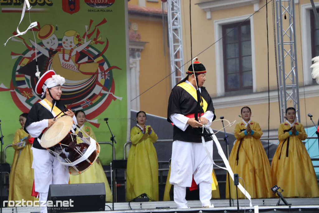 Korowód zespołów i koncert inauguracyjny XX Festiwalu EUROFOLK