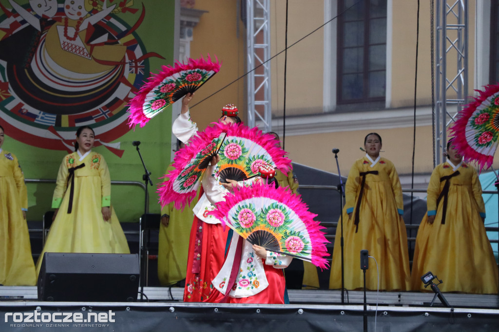 Korowód zespołów i koncert inauguracyjny XX Festiwalu EUROFOLK