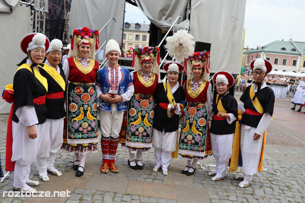 Korowód zespołów i koncert inauguracyjny XX Festiwalu EUROFOLK