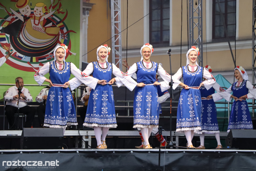 Korowód zespołów i koncert inauguracyjny XX Festiwalu EUROFOLK