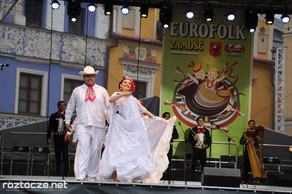 Korowód zespołów i koncert inauguracyjny XX Festiwalu EUROFOLK