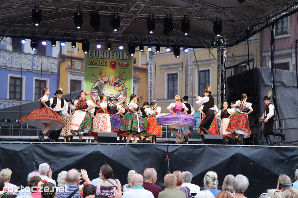 Korowód zespołów i koncert inauguracyjny XX Festiwalu EUROFOLK