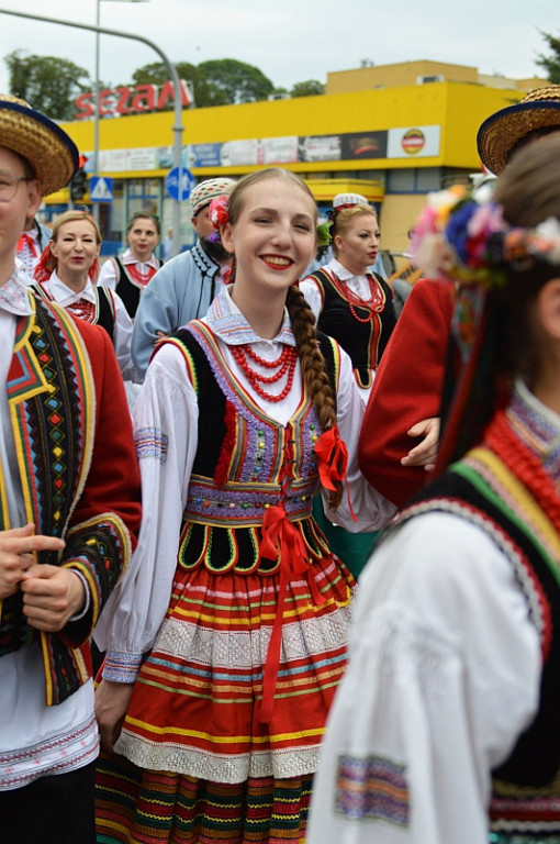 Korowód i koncert inauguracyjny XX Festiwalu EUROFOLK w obiektywie Pawła