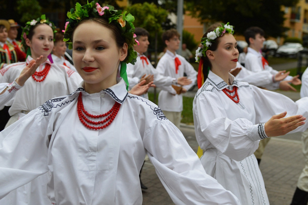 Korowód i koncert inauguracyjny XX Festiwalu EUROFOLK w obiektywie Pawła