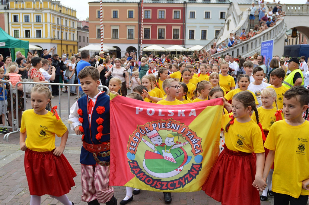Korowód i koncert inauguracyjny XX Festiwalu EUROFOLK w obiektywie Pawła