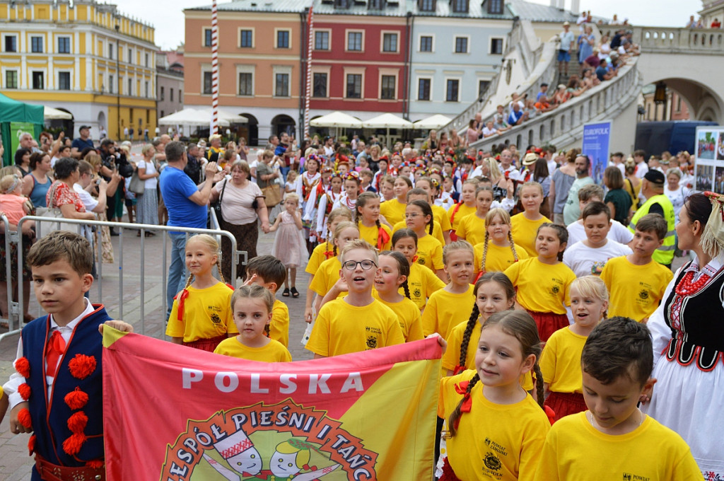 Korowód i koncert inauguracyjny XX Festiwalu EUROFOLK w obiektywie Pawła