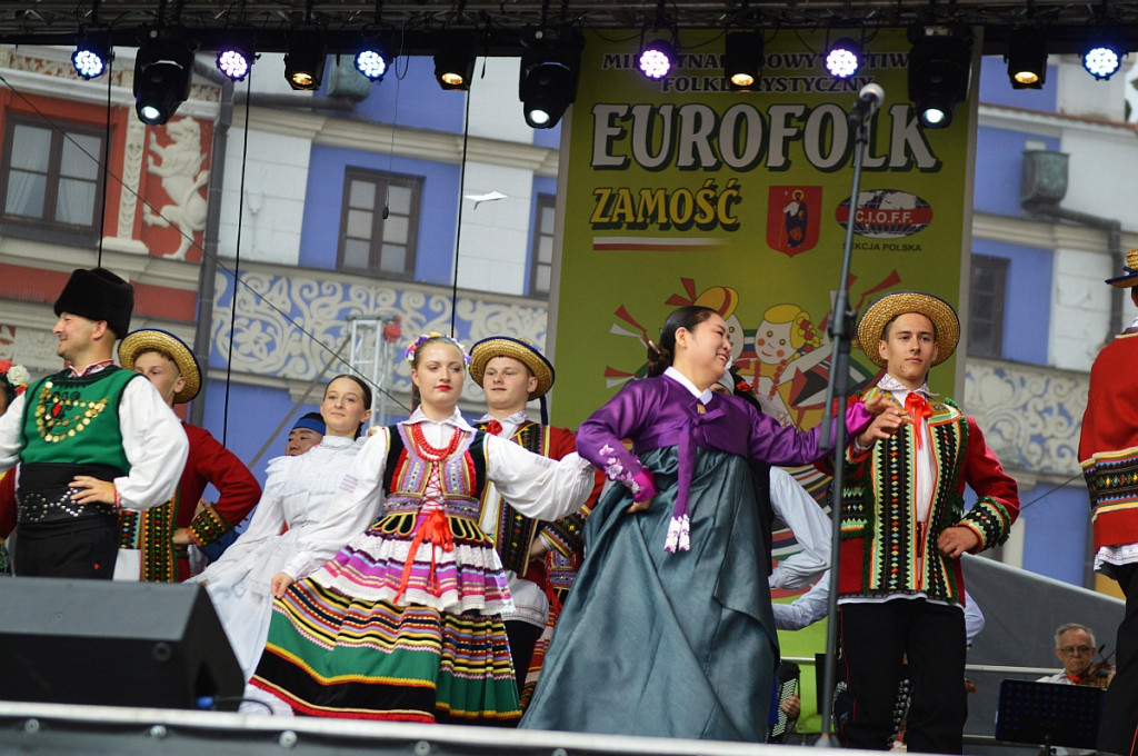 Korowód i koncert inauguracyjny XX Festiwalu EUROFOLK w obiektywie Pawła