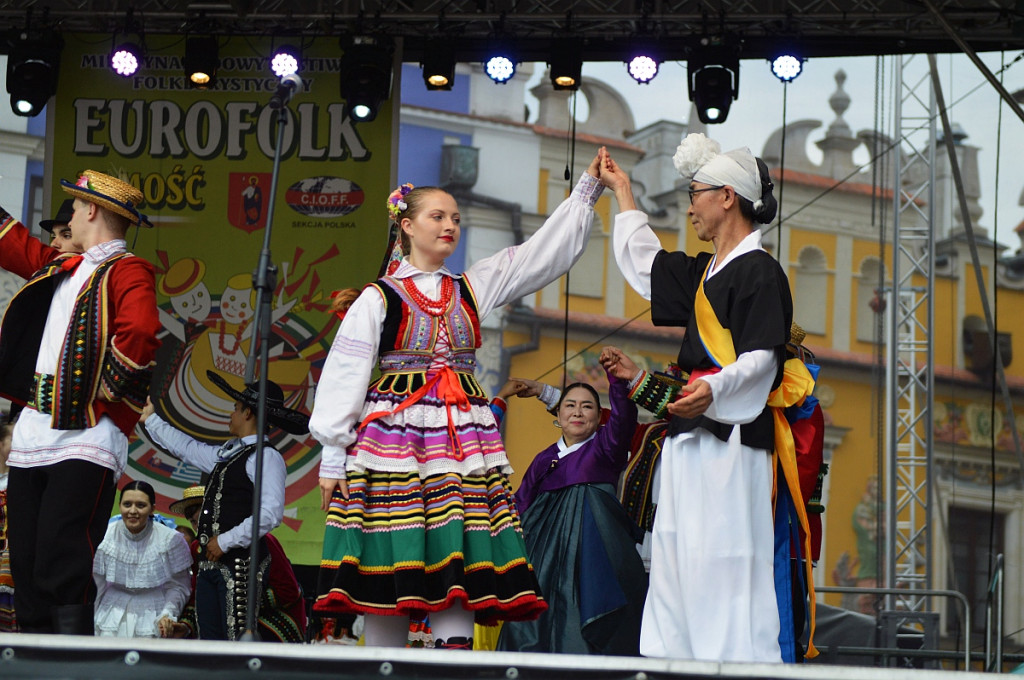 Korowód i koncert inauguracyjny XX Festiwalu EUROFOLK w obiektywie Pawła