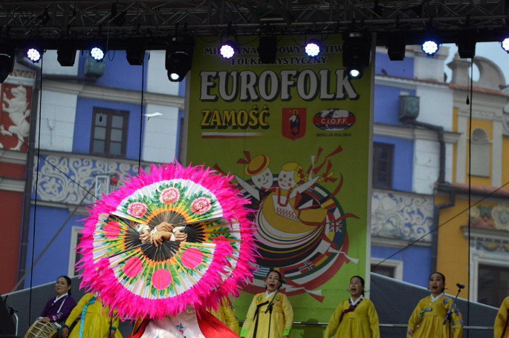 Korowód i koncert inauguracyjny XX Festiwalu EUROFOLK w obiektywie Pawła
