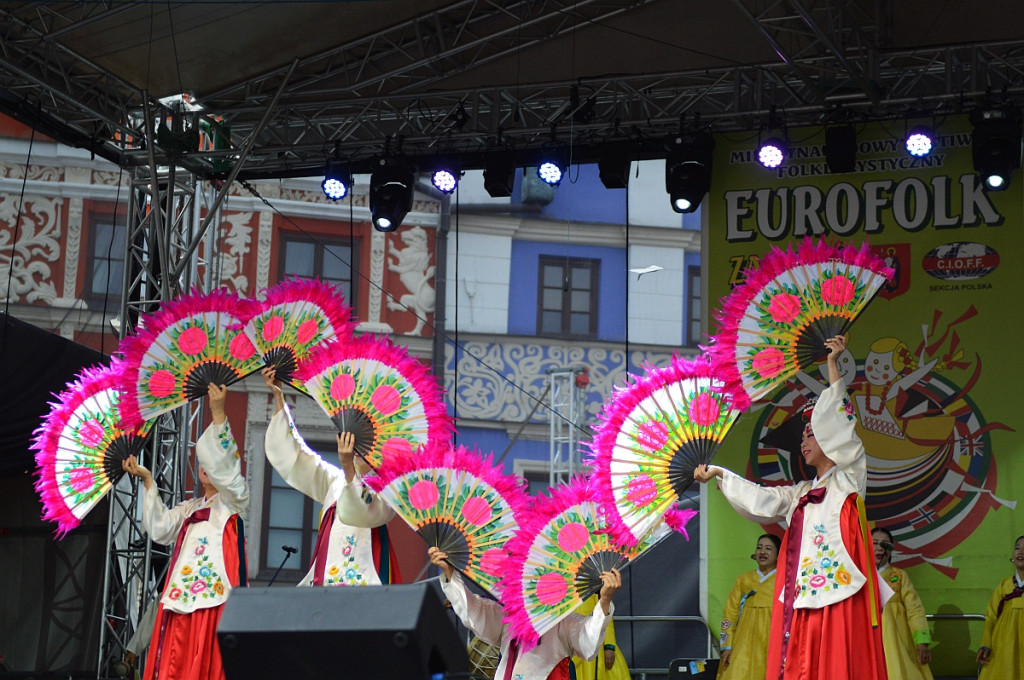 Korowód i koncert inauguracyjny XX Festiwalu EUROFOLK w obiektywie Pawła