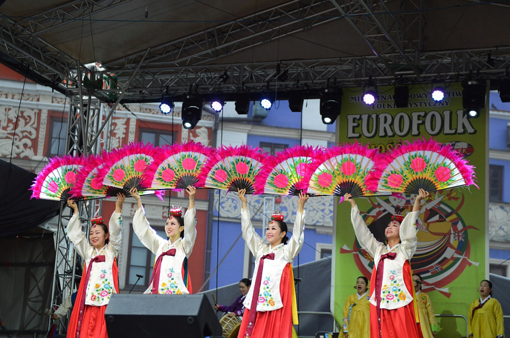 Korowód i koncert inauguracyjny XX Festiwalu EUROFOLK w obiektywie Pawła