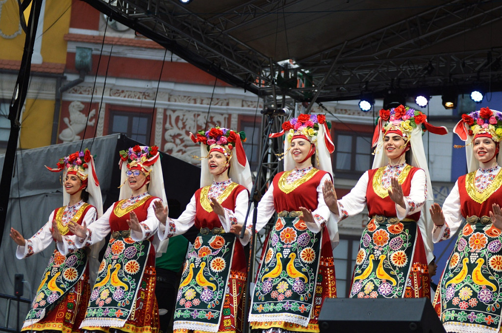 Korowód i koncert inauguracyjny XX Festiwalu EUROFOLK w obiektywie Pawła