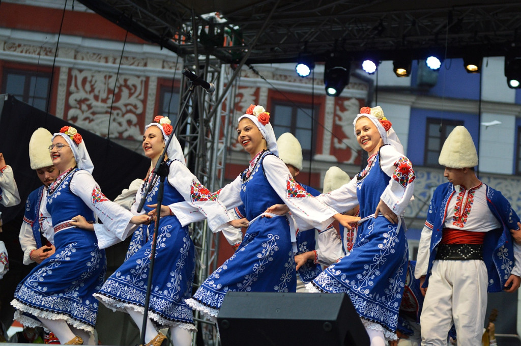 Korowód i koncert inauguracyjny XX Festiwalu EUROFOLK w obiektywie Pawła