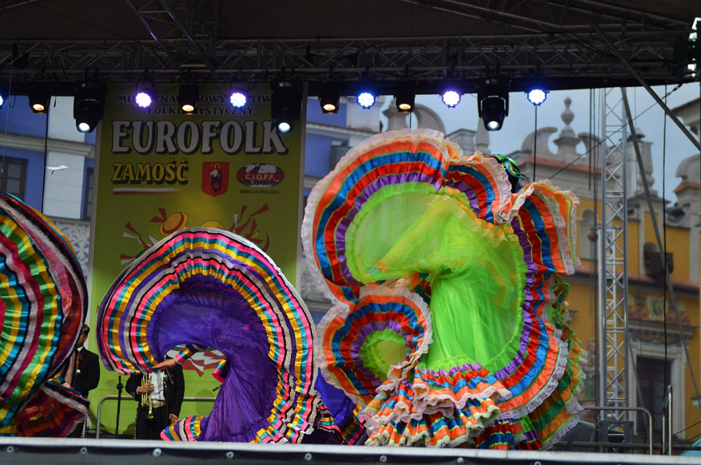 Korowód i koncert inauguracyjny XX Festiwalu EUROFOLK w obiektywie Pawła