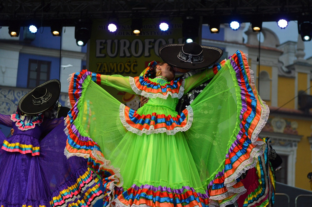 Korowód i koncert inauguracyjny XX Festiwalu EUROFOLK w obiektywie Pawła