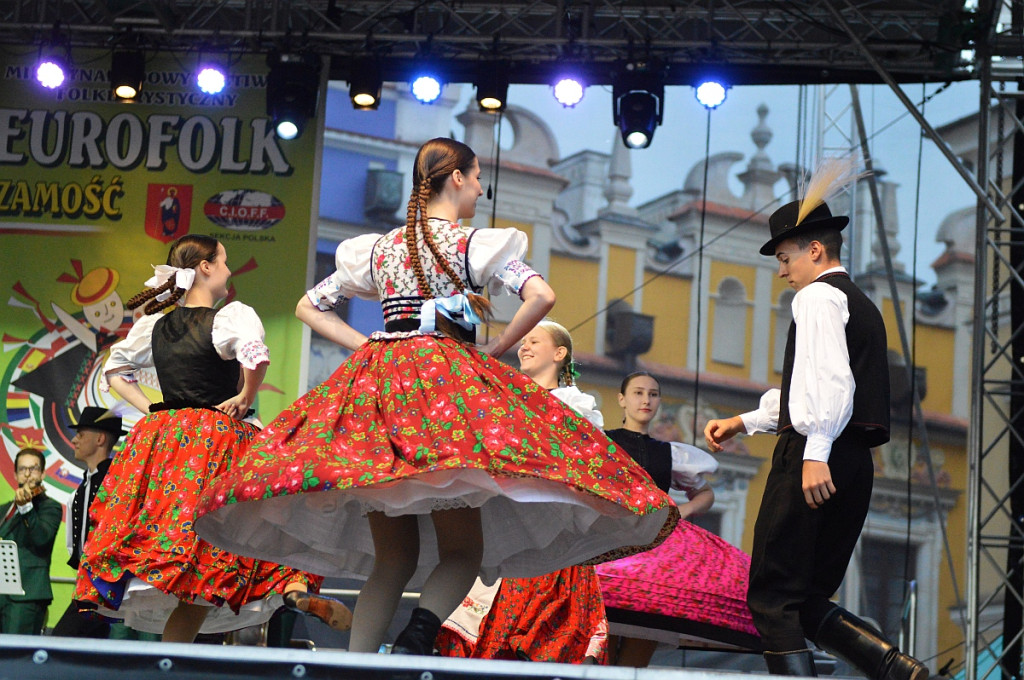 Korowód i koncert inauguracyjny XX Festiwalu EUROFOLK w obiektywie Pawła