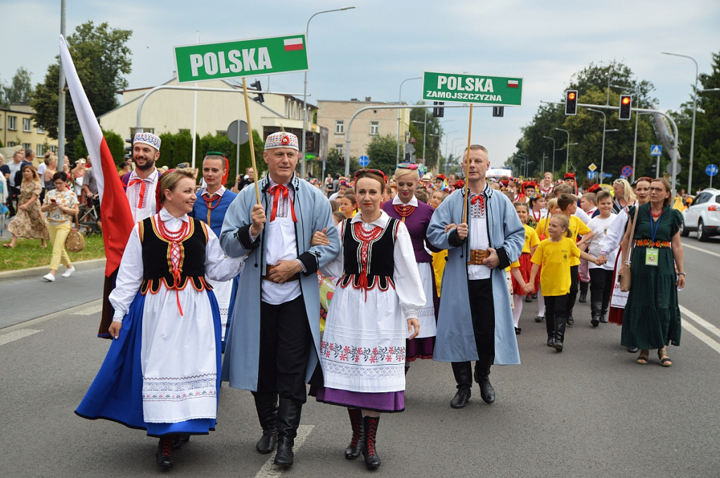 Korowód i koncert inauguracyjny XX Festiwalu EUROFOLK w obiektywie Pawła