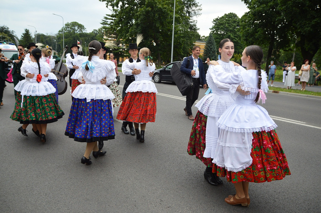 Korowód i koncert inauguracyjny XX Festiwalu EUROFOLK w obiektywie Pawła