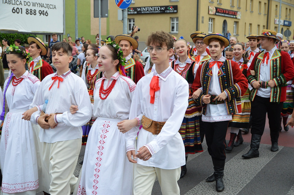 Korowód i koncert inauguracyjny XX Festiwalu EUROFOLK w obiektywie Pawła