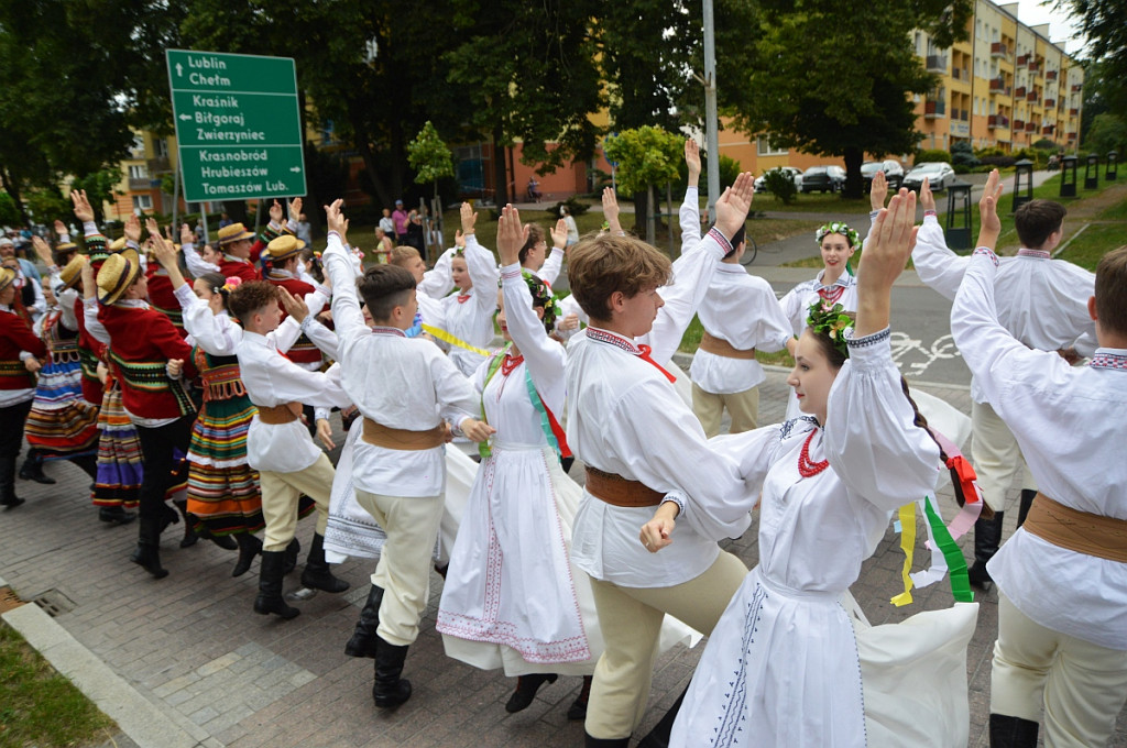 Korowód i koncert inauguracyjny XX Festiwalu EUROFOLK w obiektywie Pawła