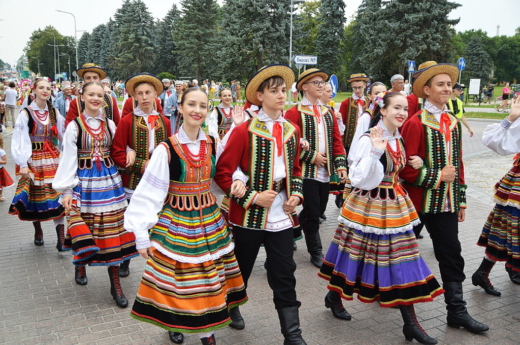 Korowód i koncert inauguracyjny XX Festiwalu EUROFOLK w obiektywie Pawła