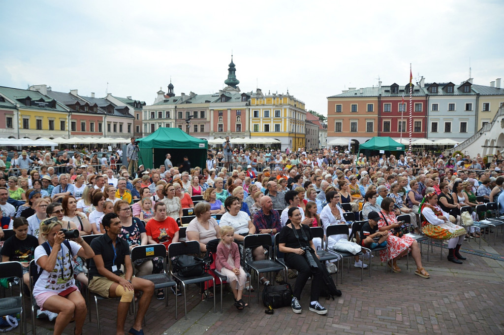 Korowód i koncert inauguracyjny XX Festiwalu EUROFOLK w obiektywie Pawła