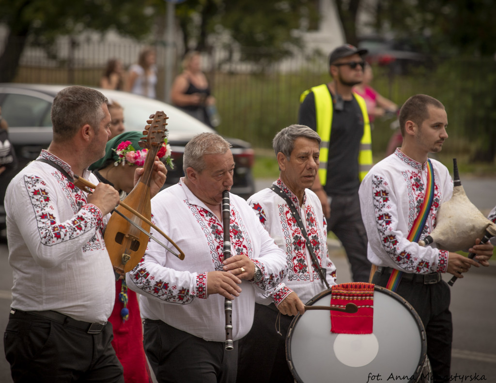 Korowód i koncert inauguracyjny XX Festiwalu EUROFOLK w obiektywie Anny