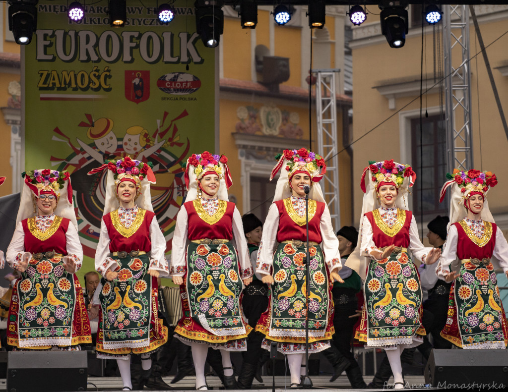 Korowód i koncert inauguracyjny XX Festiwalu EUROFOLK w obiektywie Anny