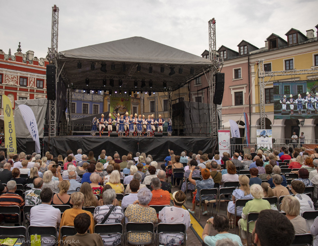 Korowód i koncert inauguracyjny XX Festiwalu EUROFOLK w obiektywie Anny