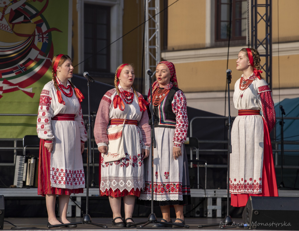 XX EUROFOLK: Piątkowy koncert festiwalowy i zabawa folkowa