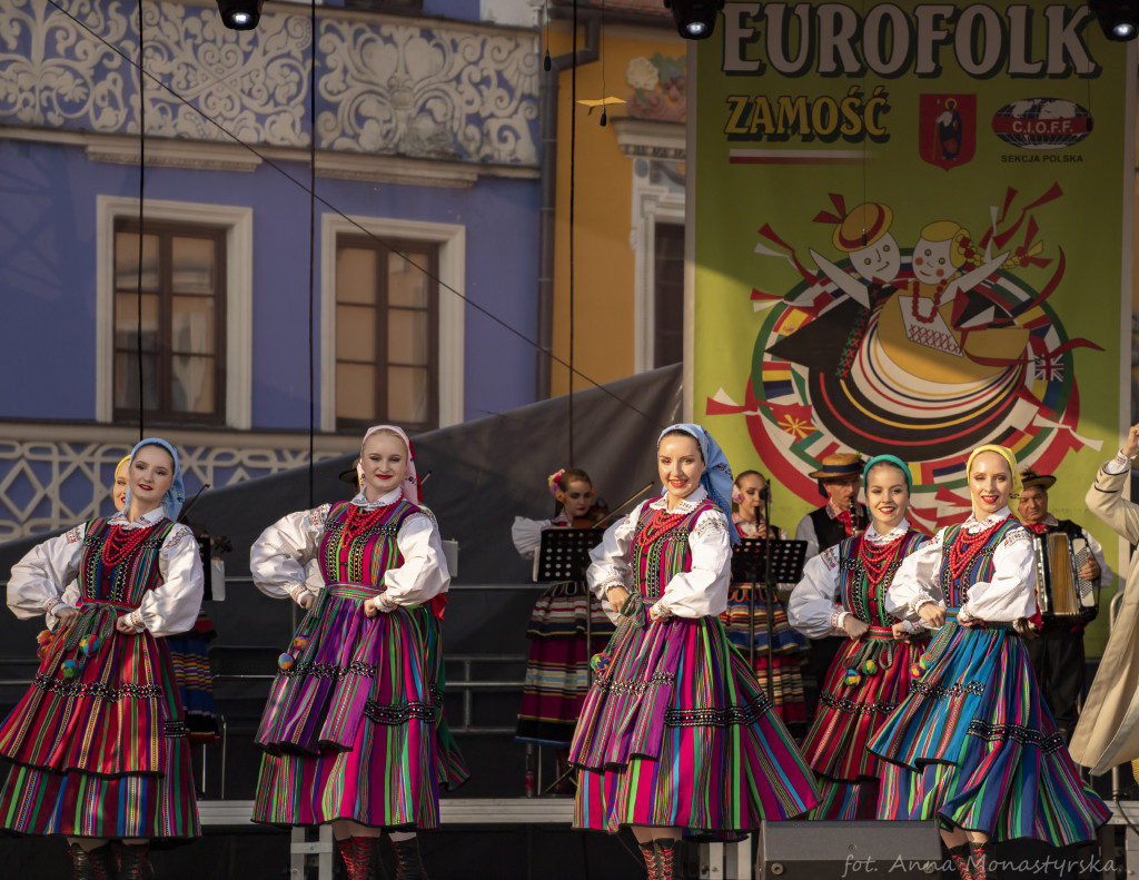 XX EUROFOLK: Piątkowy koncert festiwalowy i zabawa folkowa