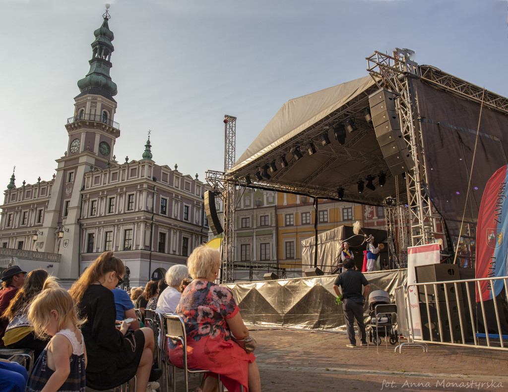 XX EUROFOLK: Piątkowy koncert festiwalowy i zabawa folkowa