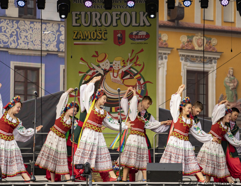 XX EUROFOLK: Piątkowy koncert festiwalowy i zabawa folkowa