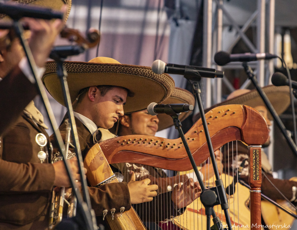 XX EUROFOLK: Piątkowy koncert festiwalowy i zabawa folkowa