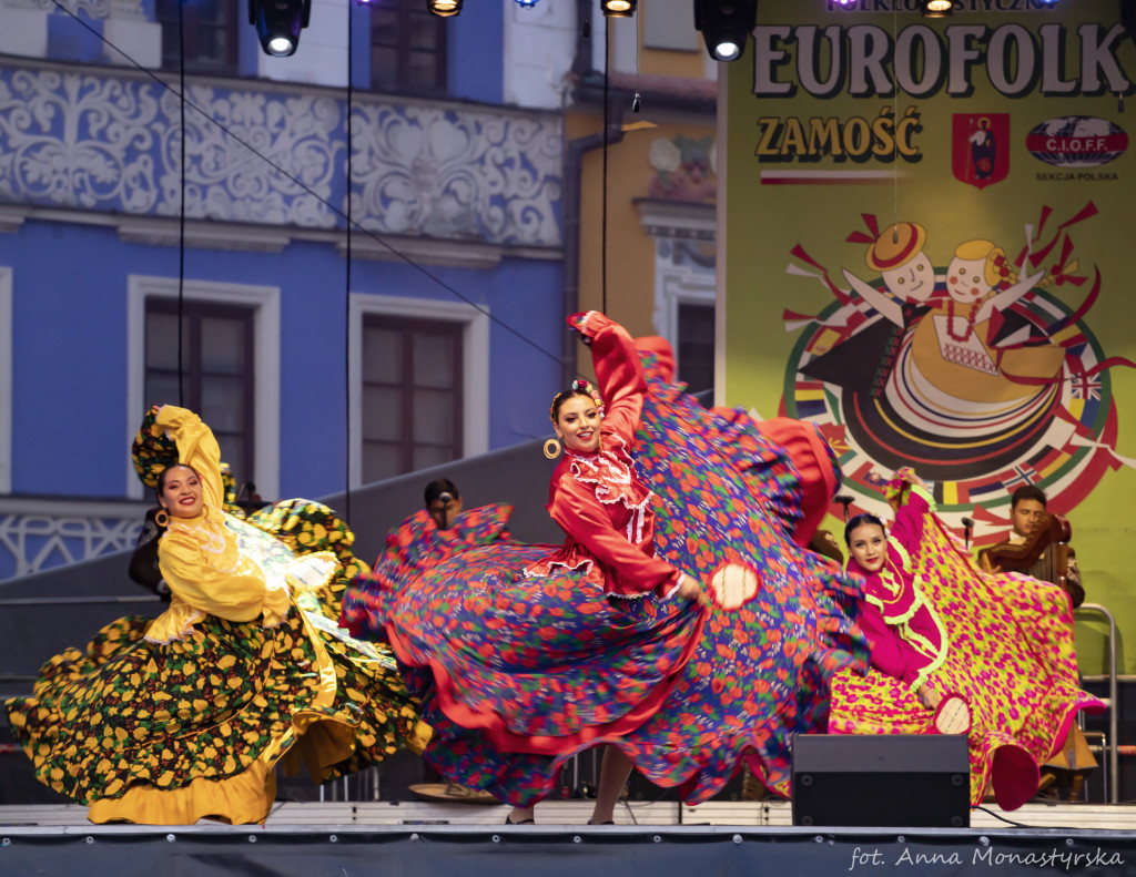 XX EUROFOLK: Piątkowy koncert festiwalowy i zabawa folkowa