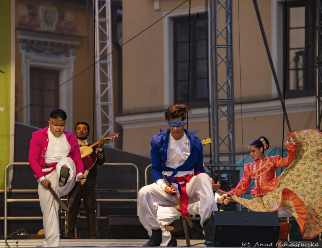 XX EUROFOLK: Piątkowy koncert festiwalowy i zabawa folkowa
