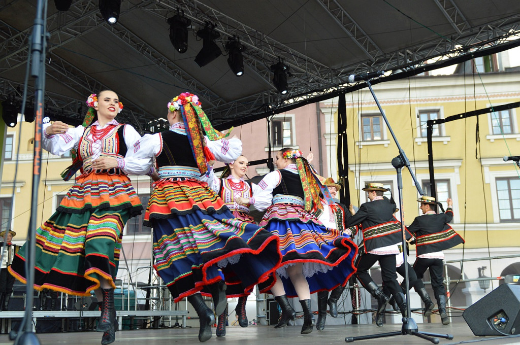 XX EUROFOLK: Zabawa folkowa porwała mieszkańców do tańca