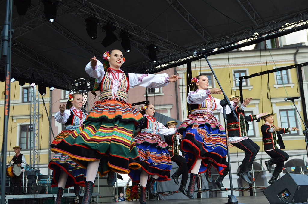 XX EUROFOLK: Zabawa folkowa porwała mieszkańców do tańca