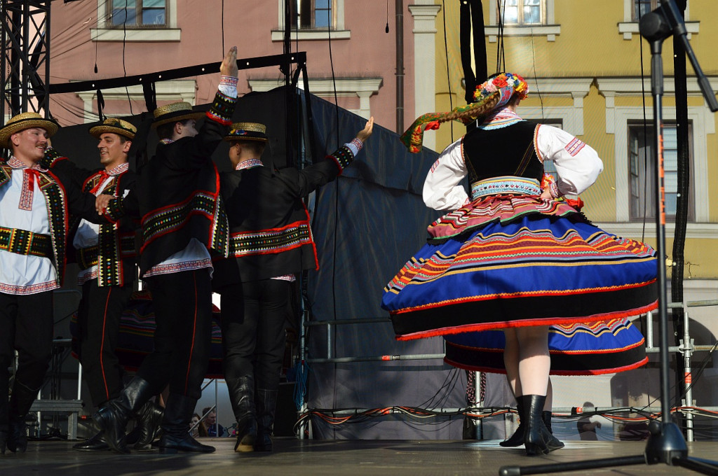 XX EUROFOLK: Zabawa folkowa porwała mieszkańców do tańca