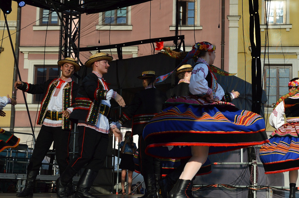 XX EUROFOLK: Zabawa folkowa porwała mieszkańców do tańca