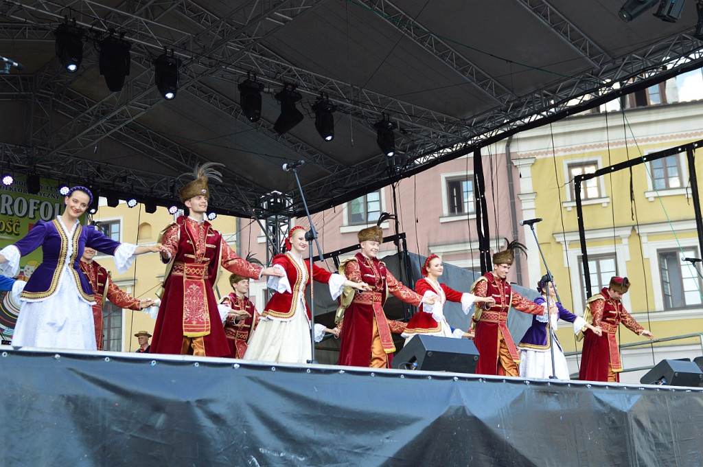 XX EUROFOLK: Zabawa folkowa porwała mieszkańców do tańca