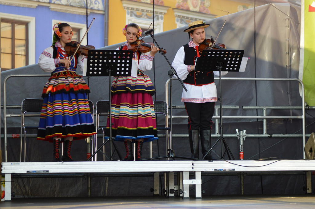 XX EUROFOLK: Zabawa folkowa porwała mieszkańców do tańca