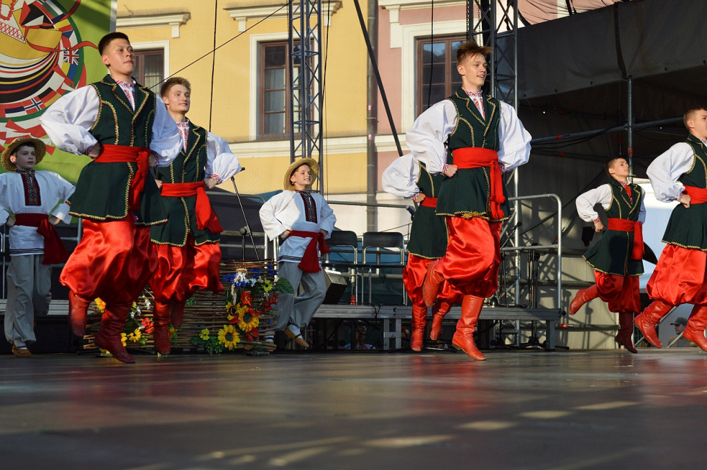 XX EUROFOLK: Zabawa folkowa porwała mieszkańców do tańca