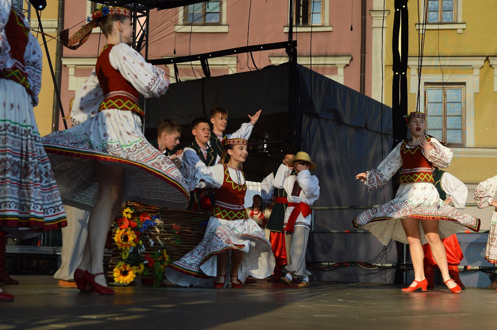 XX EUROFOLK: Zabawa folkowa porwała mieszkańców do tańca